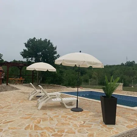 Holiday Julija *